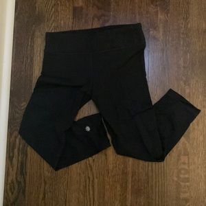 size 12 girls black athleta capris